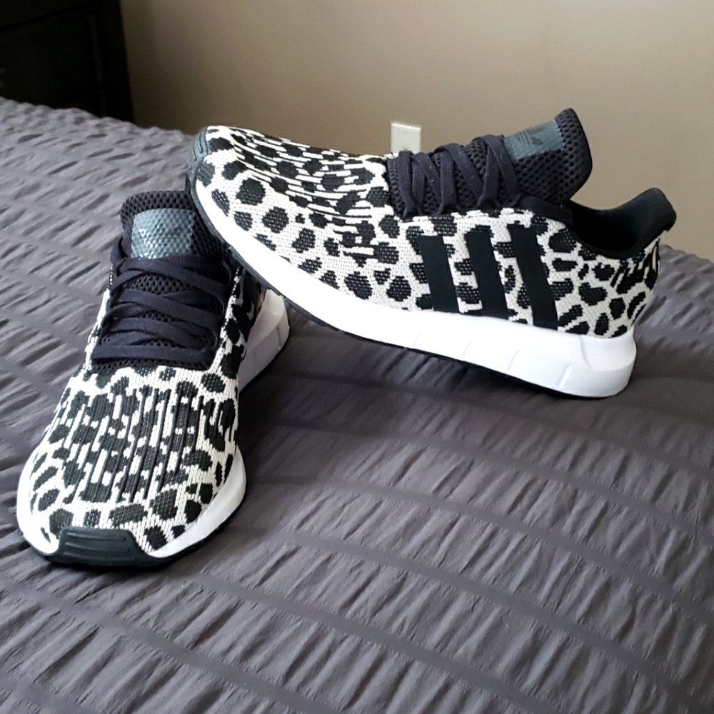 Adidas Swift Run Leopard Tennis Shoes